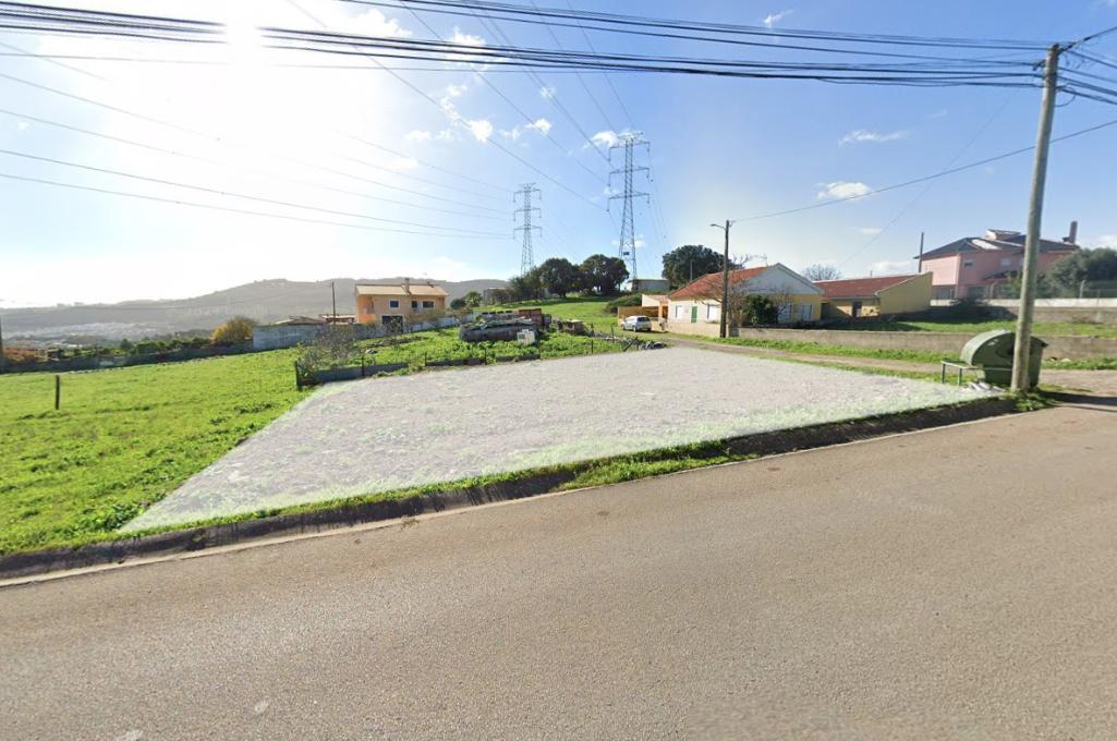 Terreno Urbano com Projeto Aprovado - Moninhos Loures